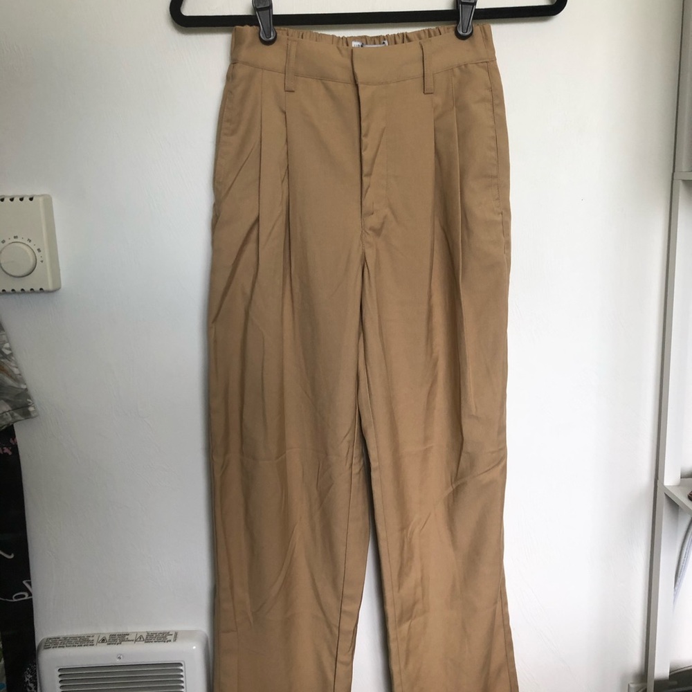NWT. tan trousers